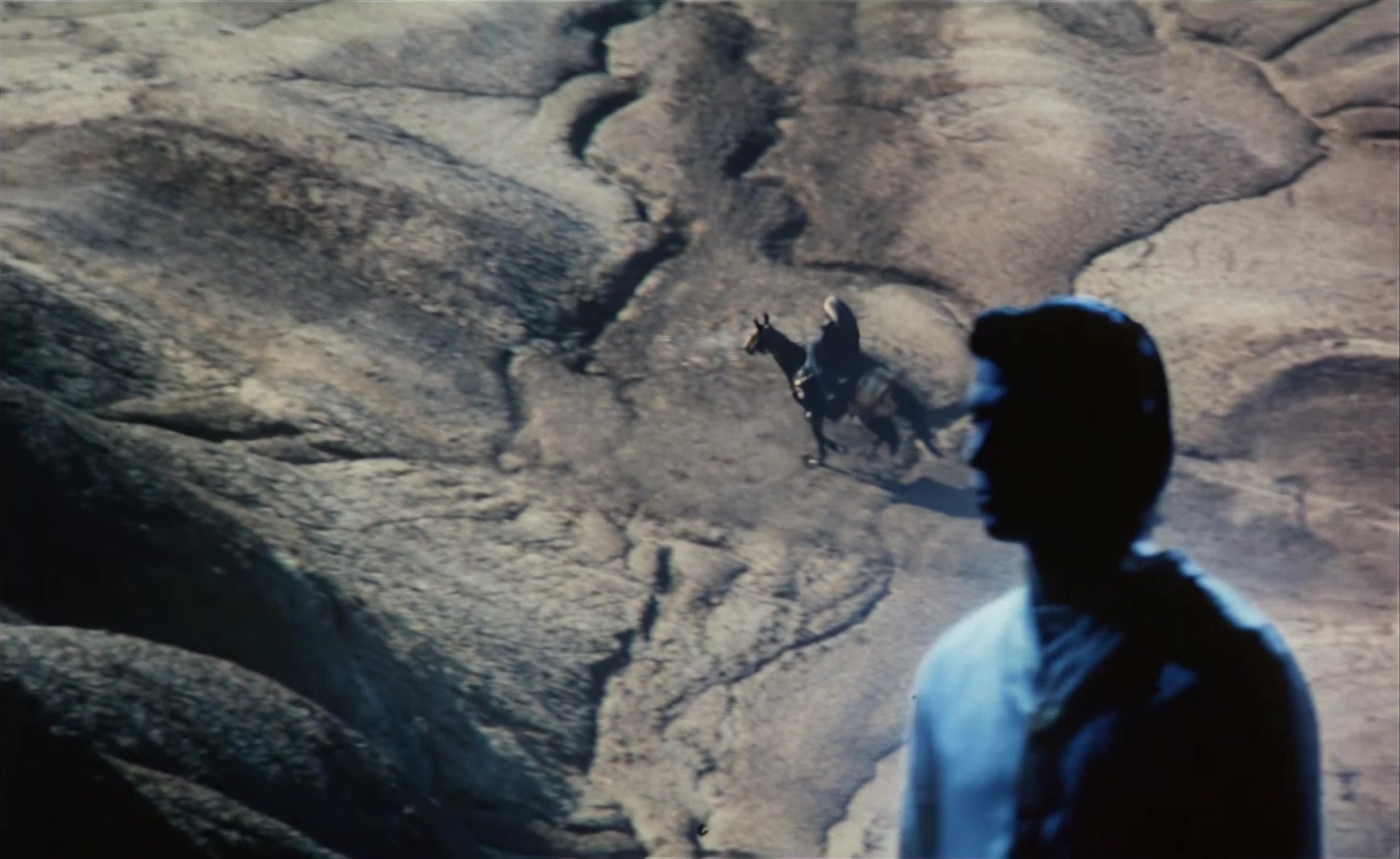 Es ist nicht leicht, ein Gott zu sein (1989), wide, 1.63:1 — film still