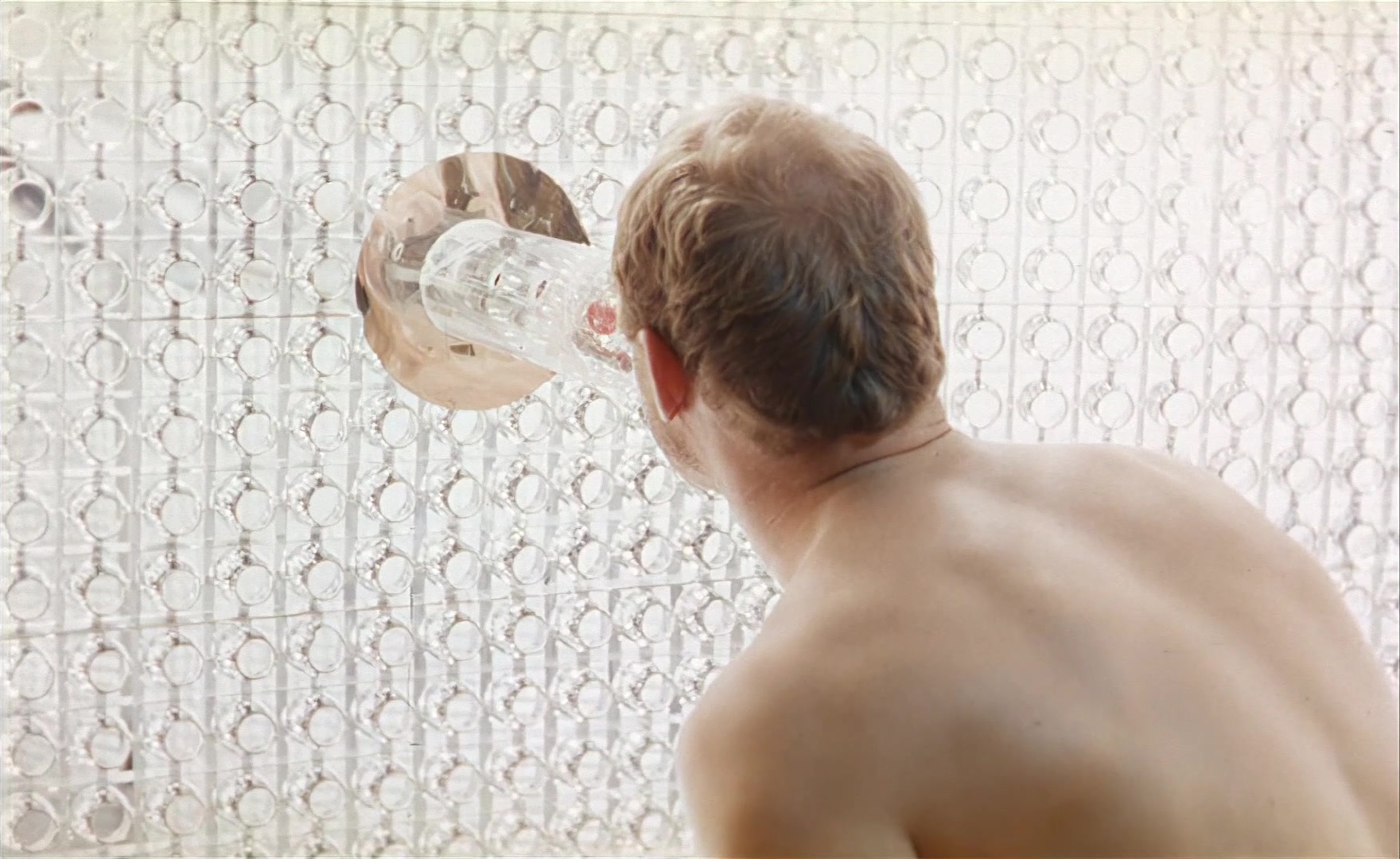 Es ist nicht leicht, ein Gott zu sein (1989), wide, 1.63:1 — film still
