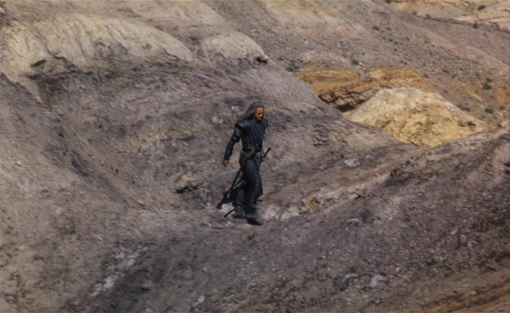 Es ist nicht leicht, ein Gott zu sein (1989), wide, 1.63:1 — film still