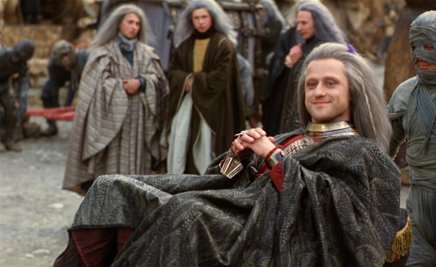 Es ist nicht leicht, ein Gott zu sein (1989), wide, 1.63:1 — film still
