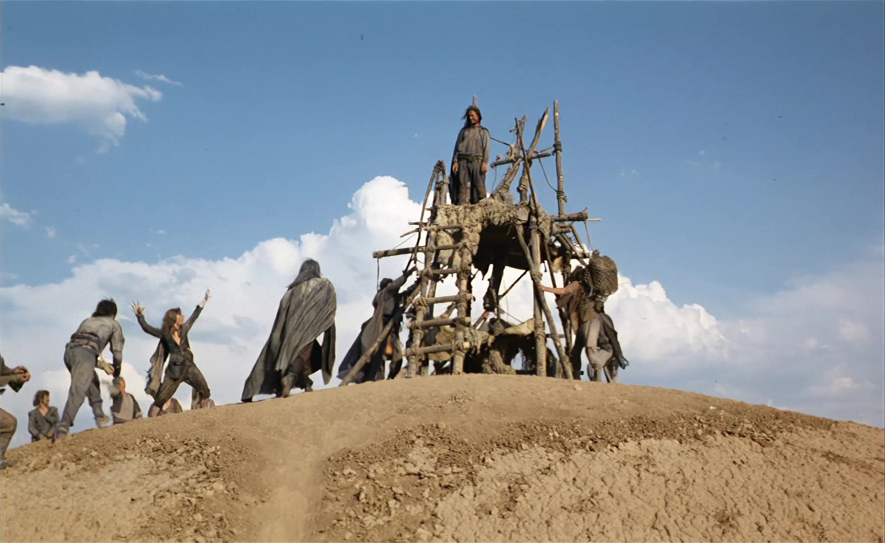 Es ist nicht leicht, ein Gott zu sein (1989), wide, 1.63:1 — film still