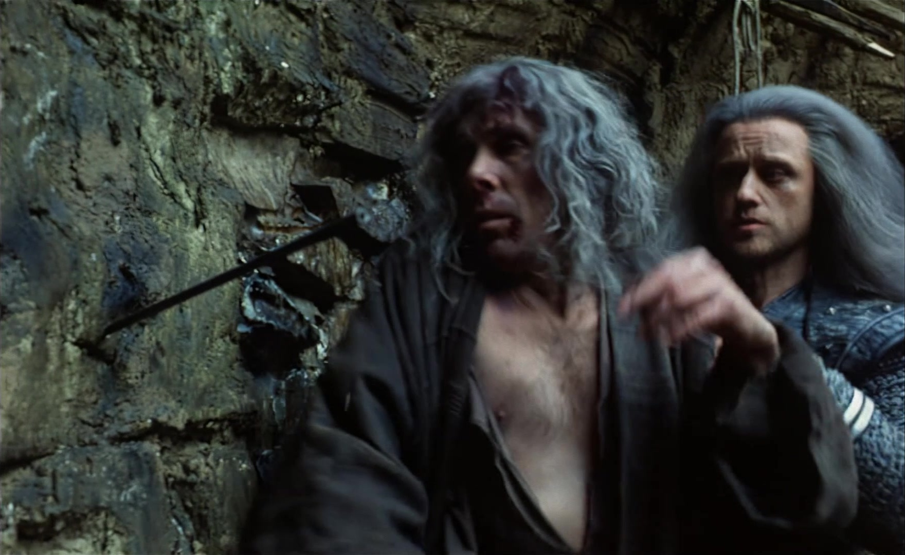 Es ist nicht leicht, ein Gott zu sein (1989), wide, 1.63:1 — film still