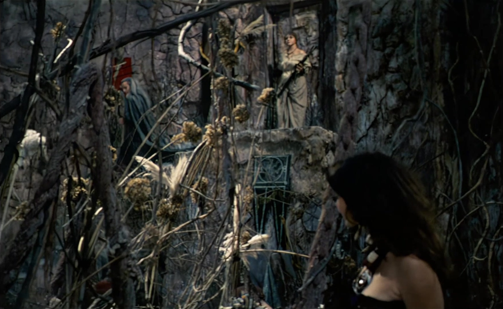 Es ist nicht leicht, ein Gott zu sein (1989), wide, 1.63:1 — film still