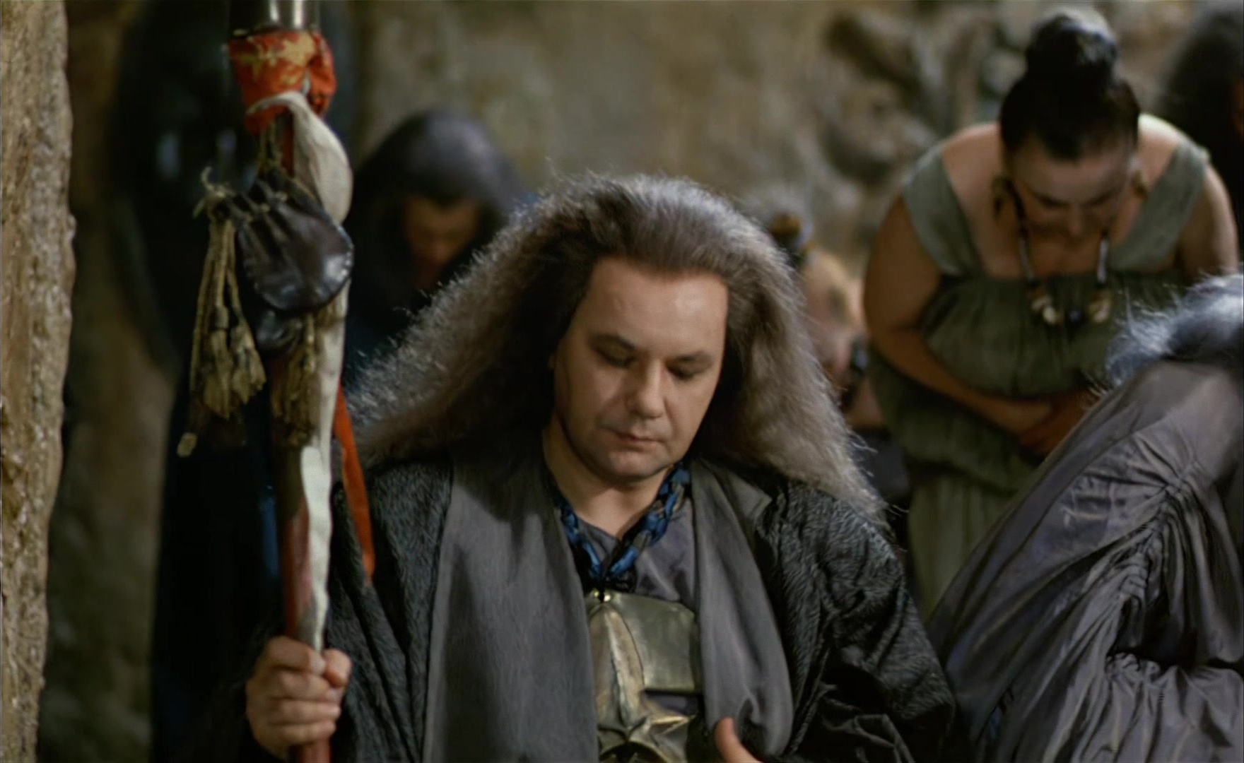 Es ist nicht leicht, ein Gott zu sein (1989), wide, 1.63:1 — film still