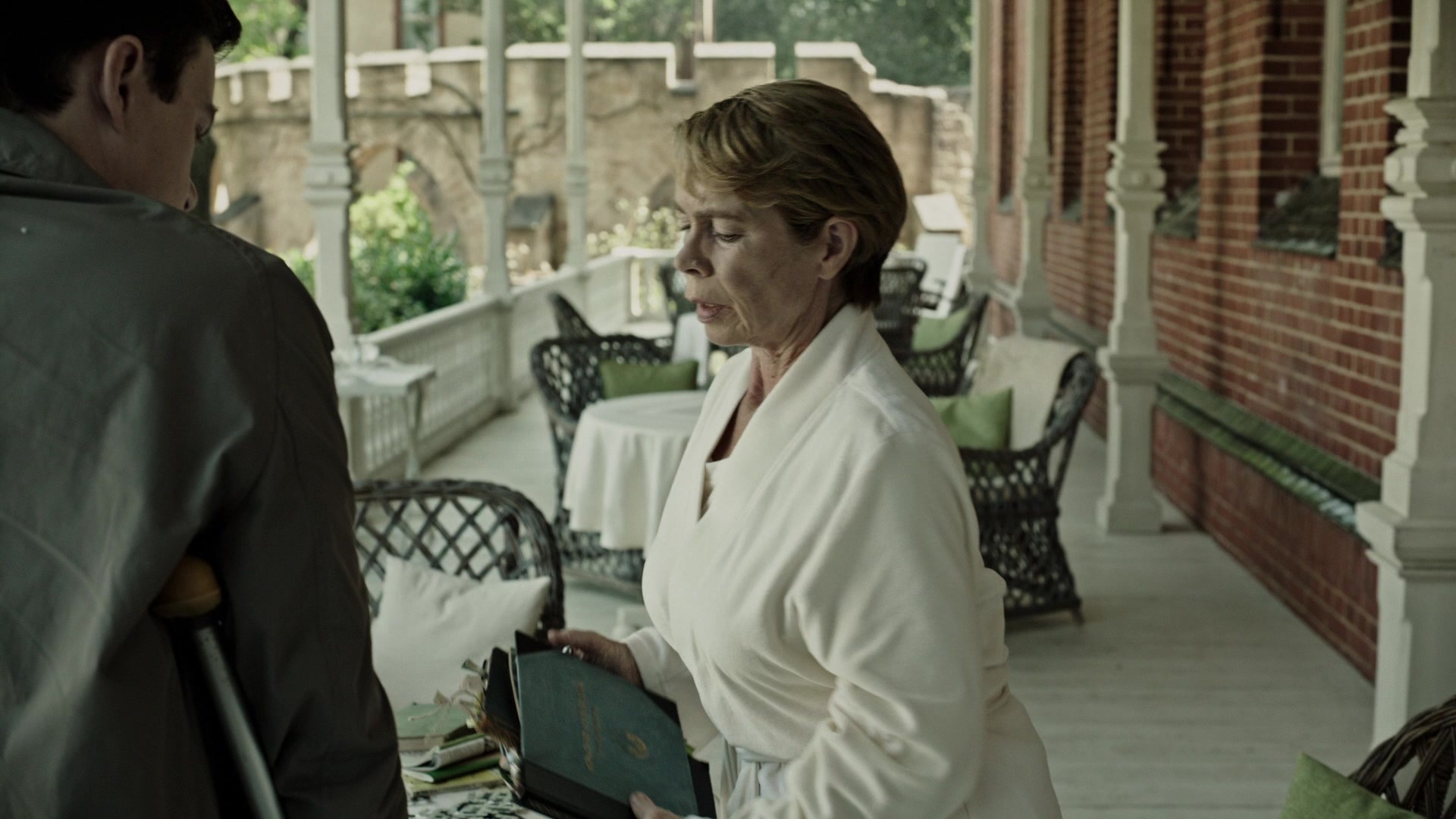 A Cure for Wellness (2017), wide, 1.78:1 — film still