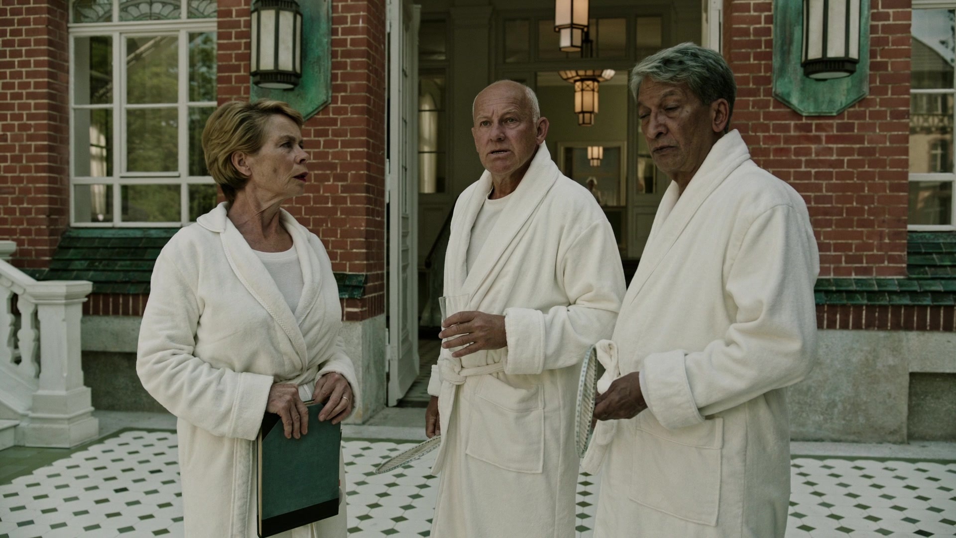 A Cure for Wellness (2017), wide, 1.78:1 — film still