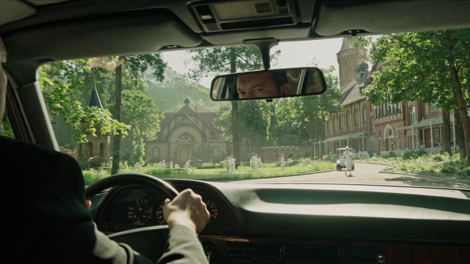 A Cure for Wellness (2017), wide, 1.78:1 — film still