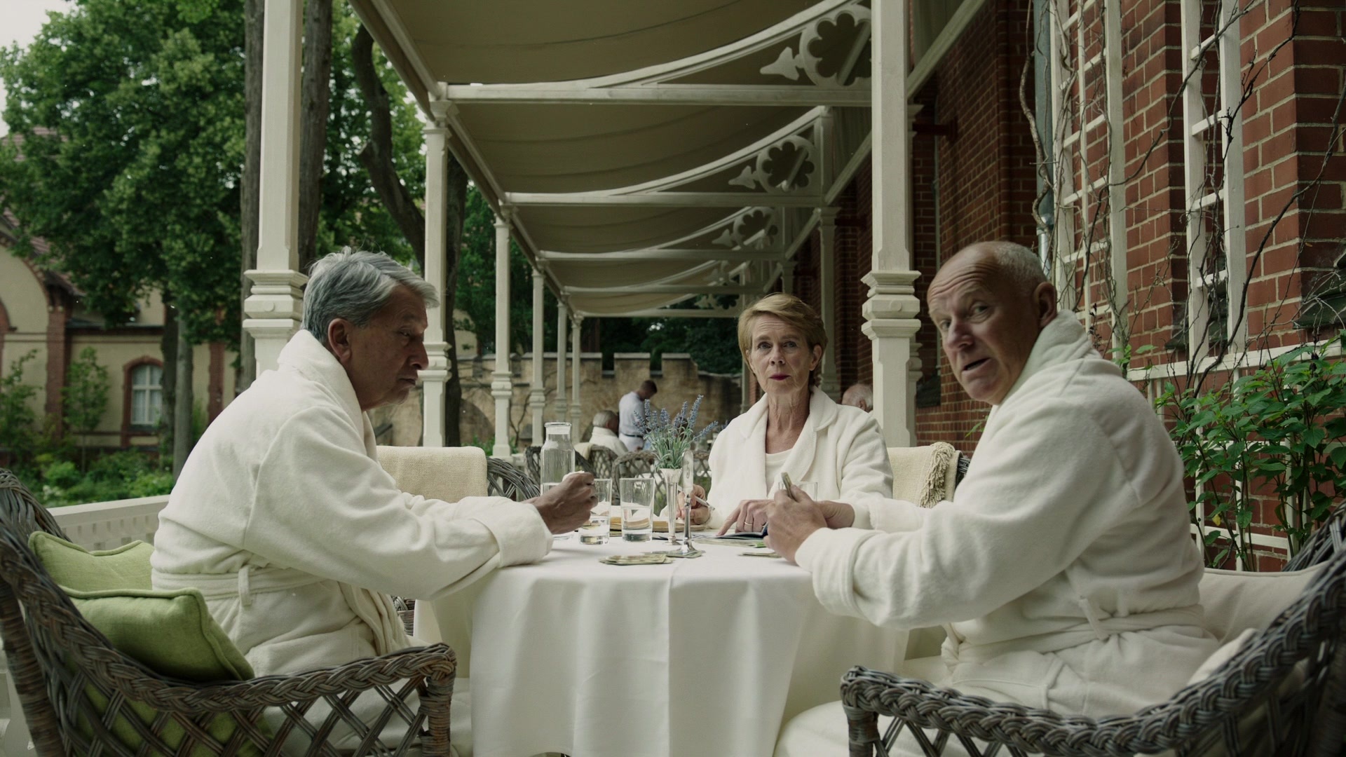 A Cure for Wellness (2017), wide, 1.78:1 — film still