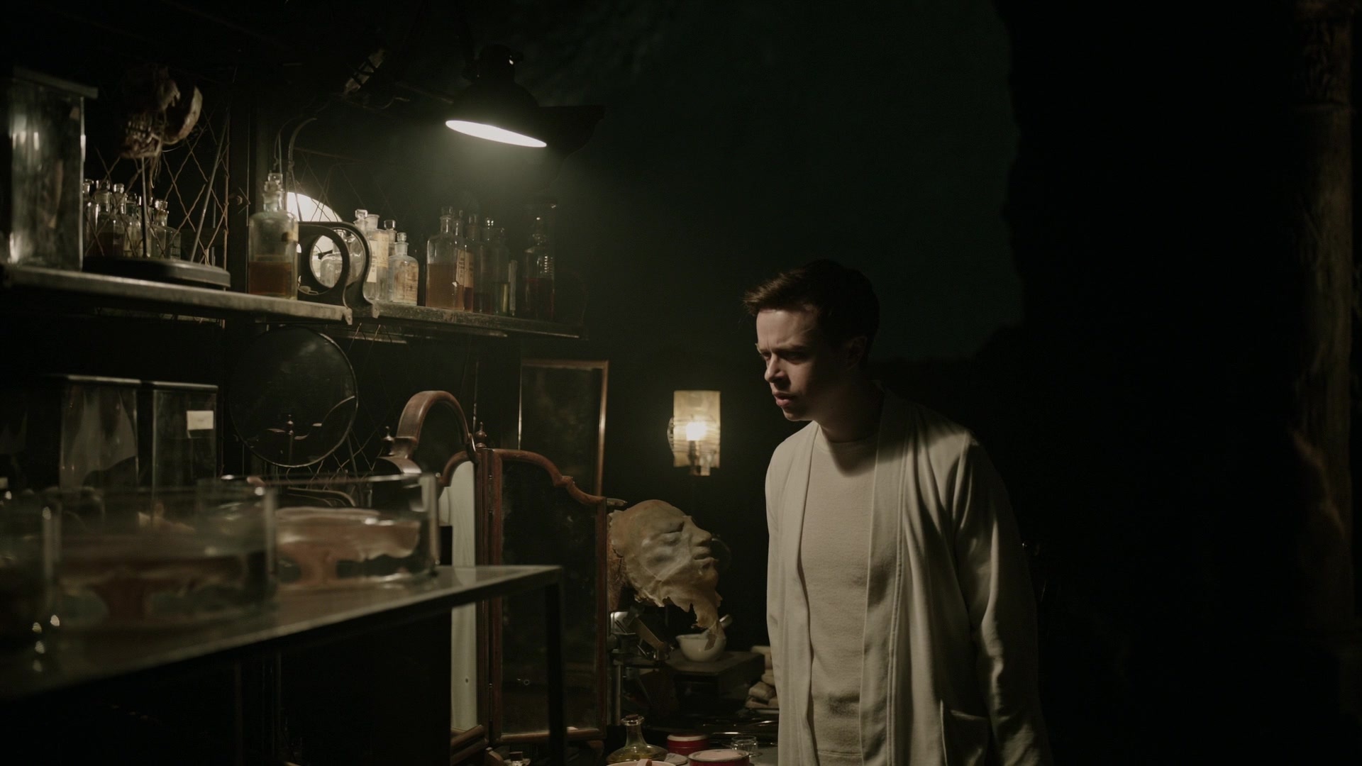 A Cure for Wellness (2017), wide, 1.78:1 — film still