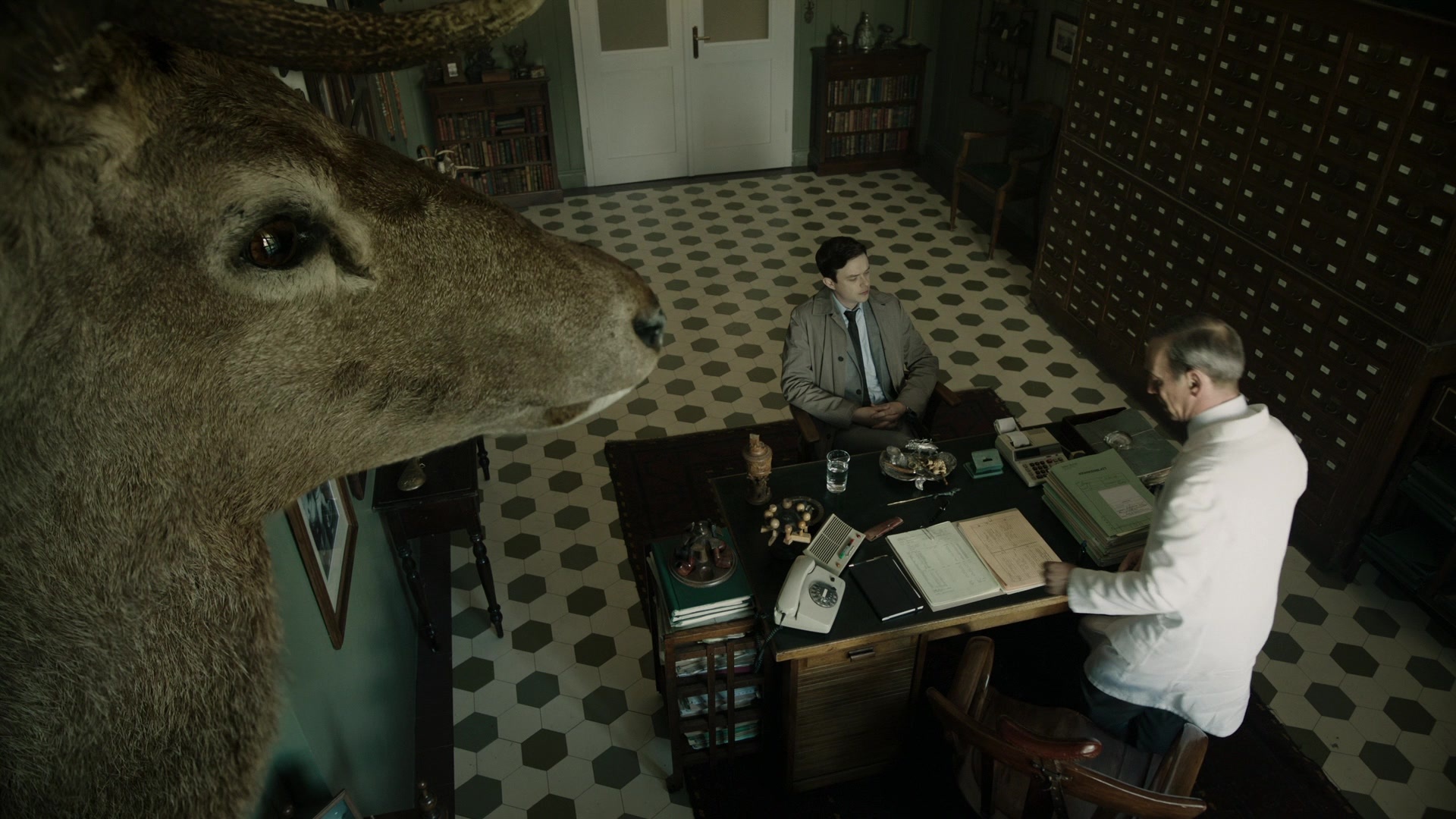 A Cure for Wellness (2017), wide, 1.78:1 — film still