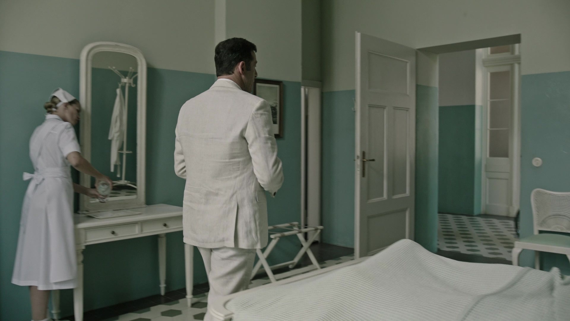A Cure for Wellness (2017), wide, 1.78:1 — film still
