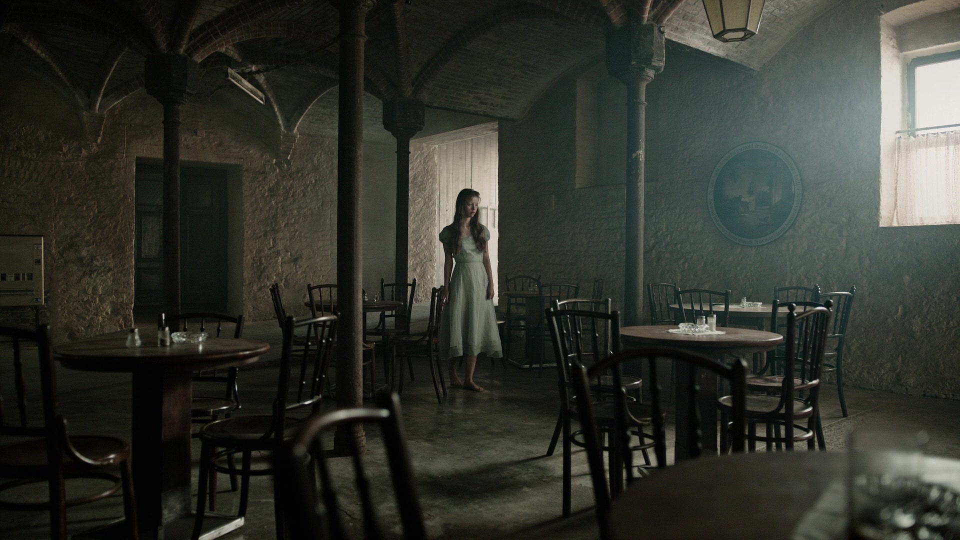 A Cure for Wellness (2017), wide, 1.78:1 — film still