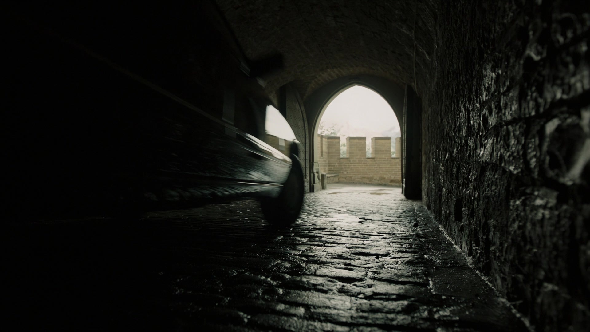 A Cure for Wellness (2017), wide, 1.78:1 — film still