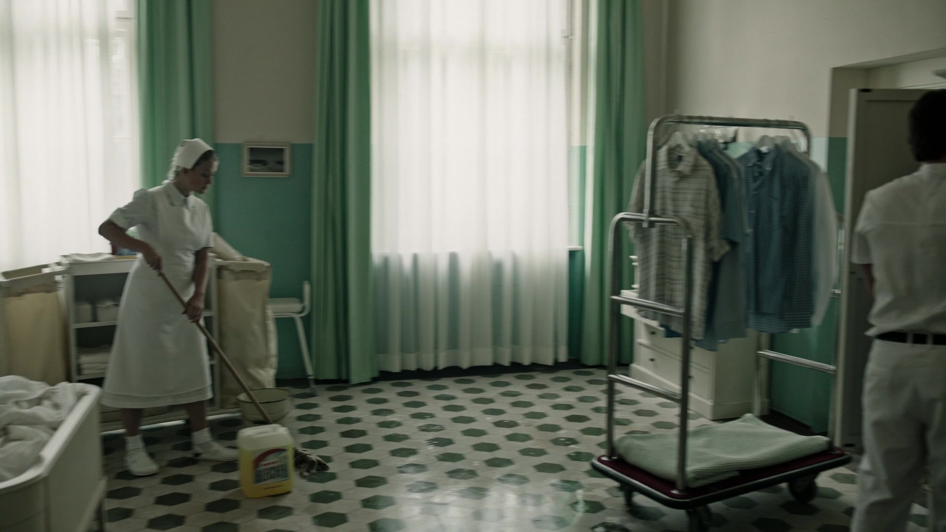 A Cure for Wellness (2017), wide, 1.78:1 — film still