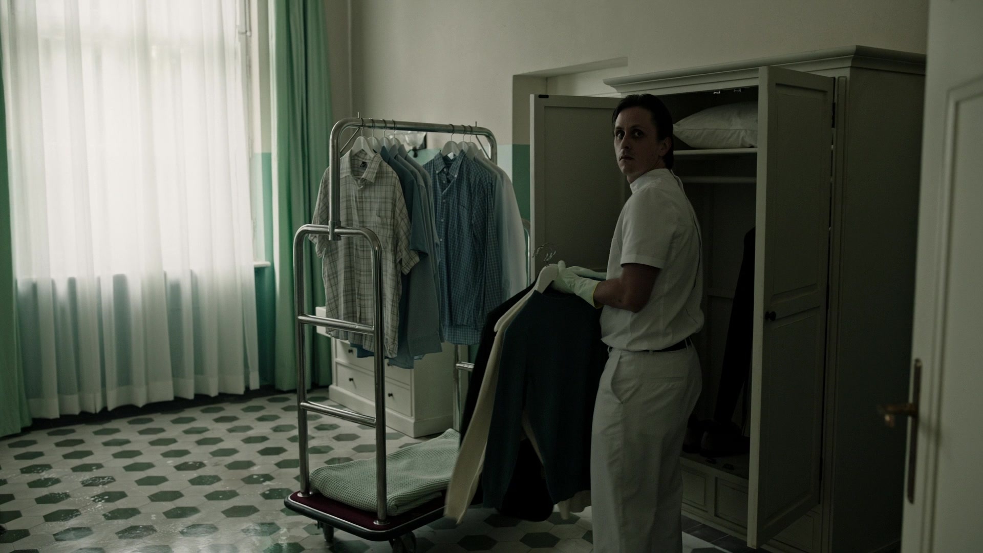 A Cure for Wellness (2017), wide, 1.78:1 — film still