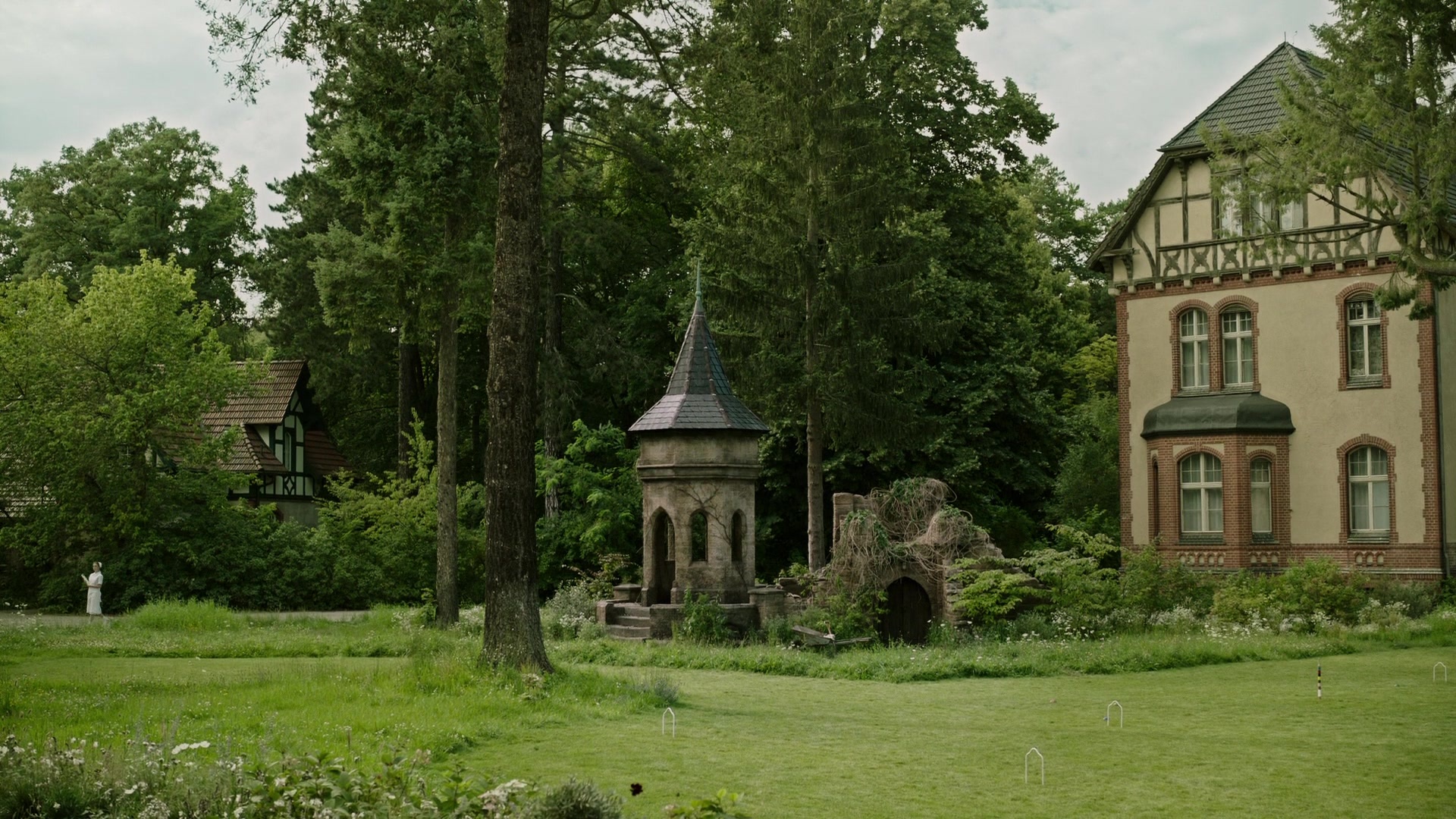 A Cure for Wellness (2017), wide, 1.78:1 — film still