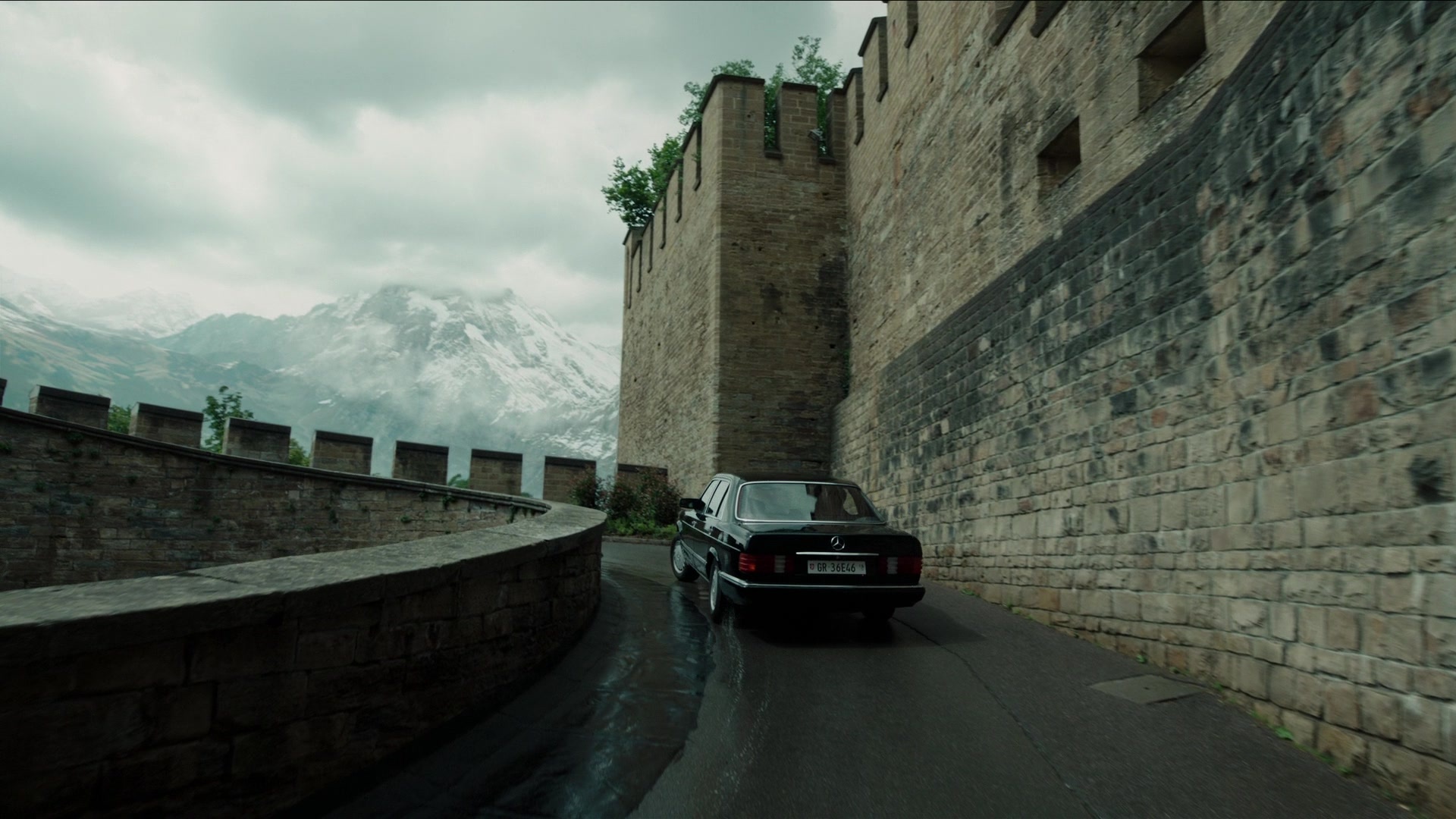 A Cure for Wellness (2017), wide, 1.78:1 — film still