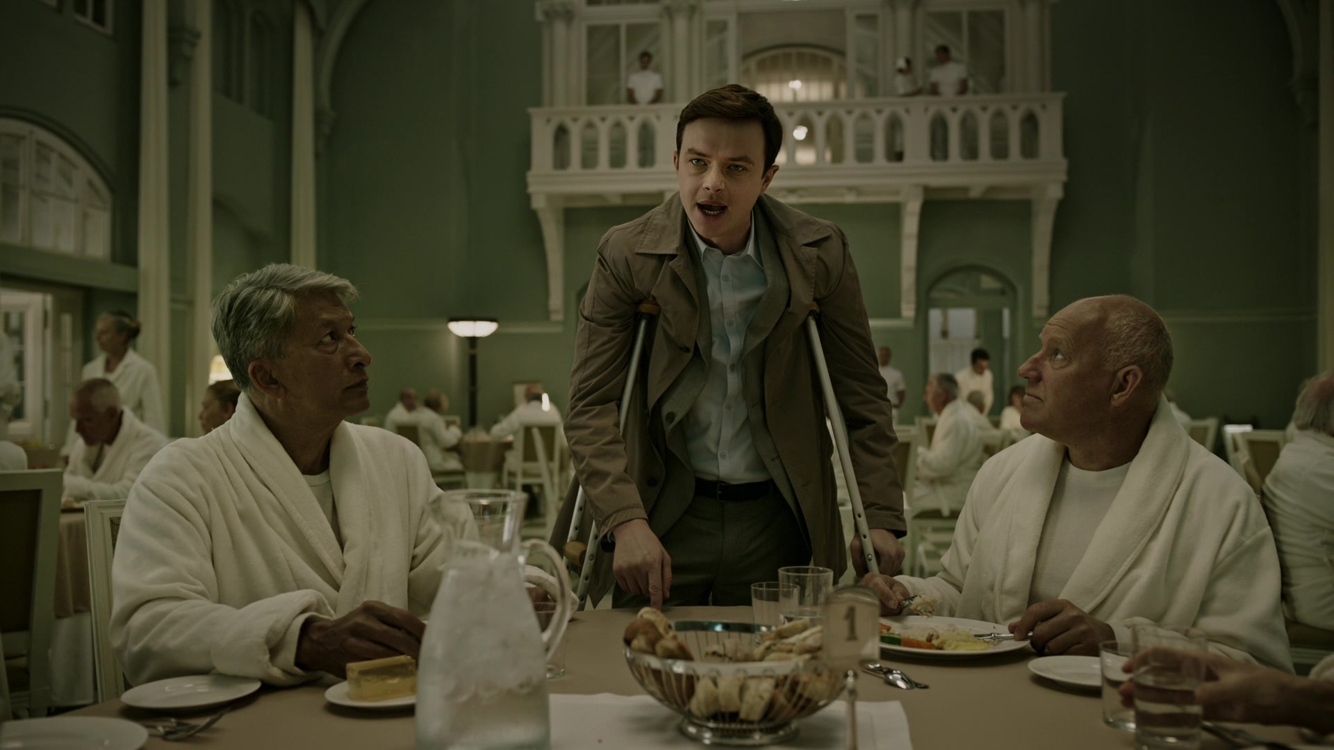 A Cure for Wellness (2017), wide, 1.78:1 — film still