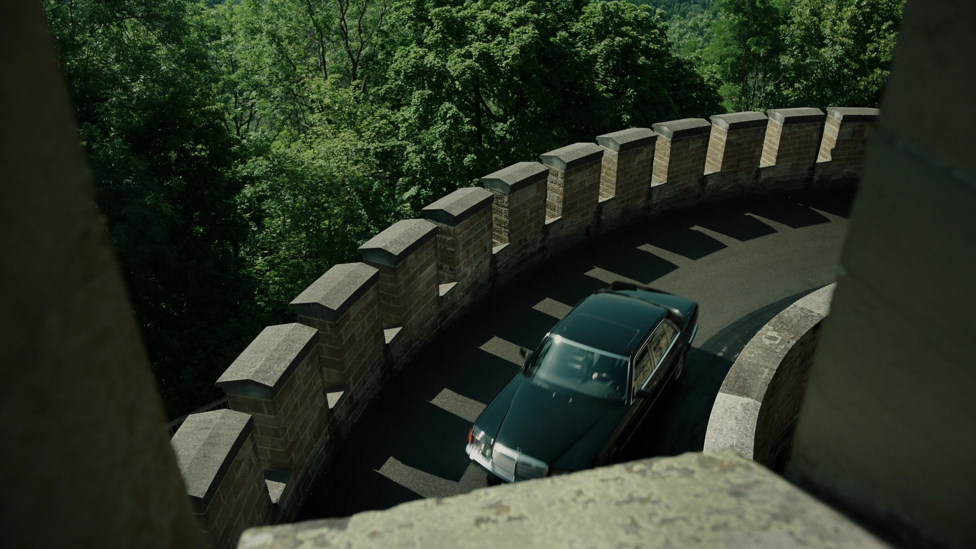 A Cure for Wellness (2017), wide, 1.78:1 — film still