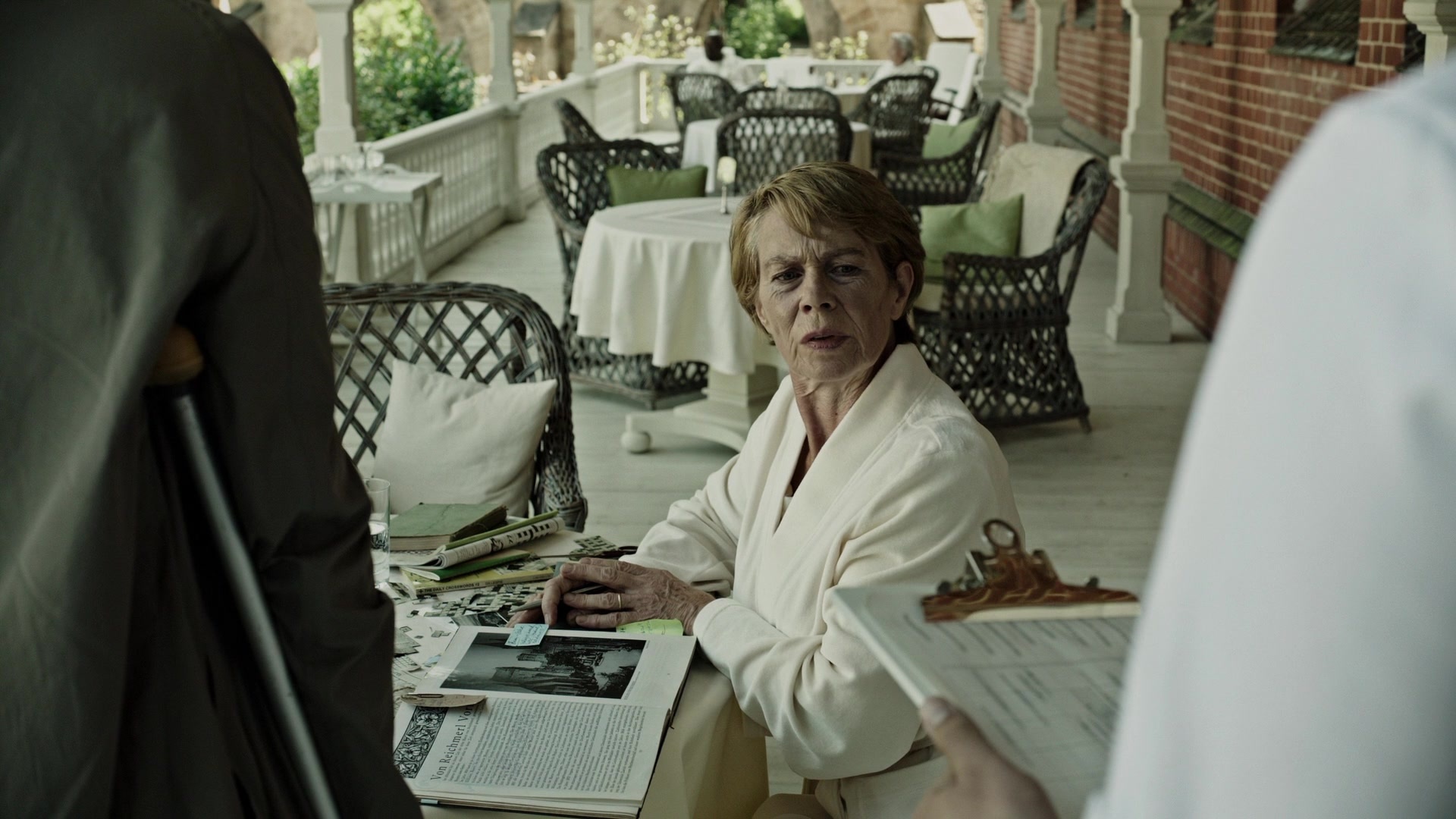 A Cure for Wellness (2017), wide, 1.78:1 — film still
