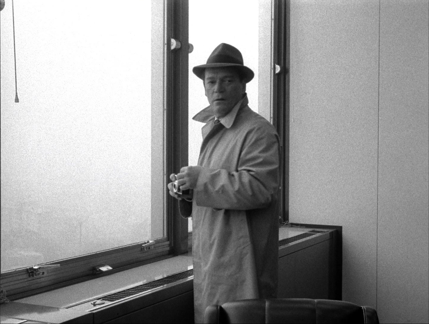 Alphaville: Une étrange aventure de Lemmy Caution (1965), wide, 1.33:1 — film still