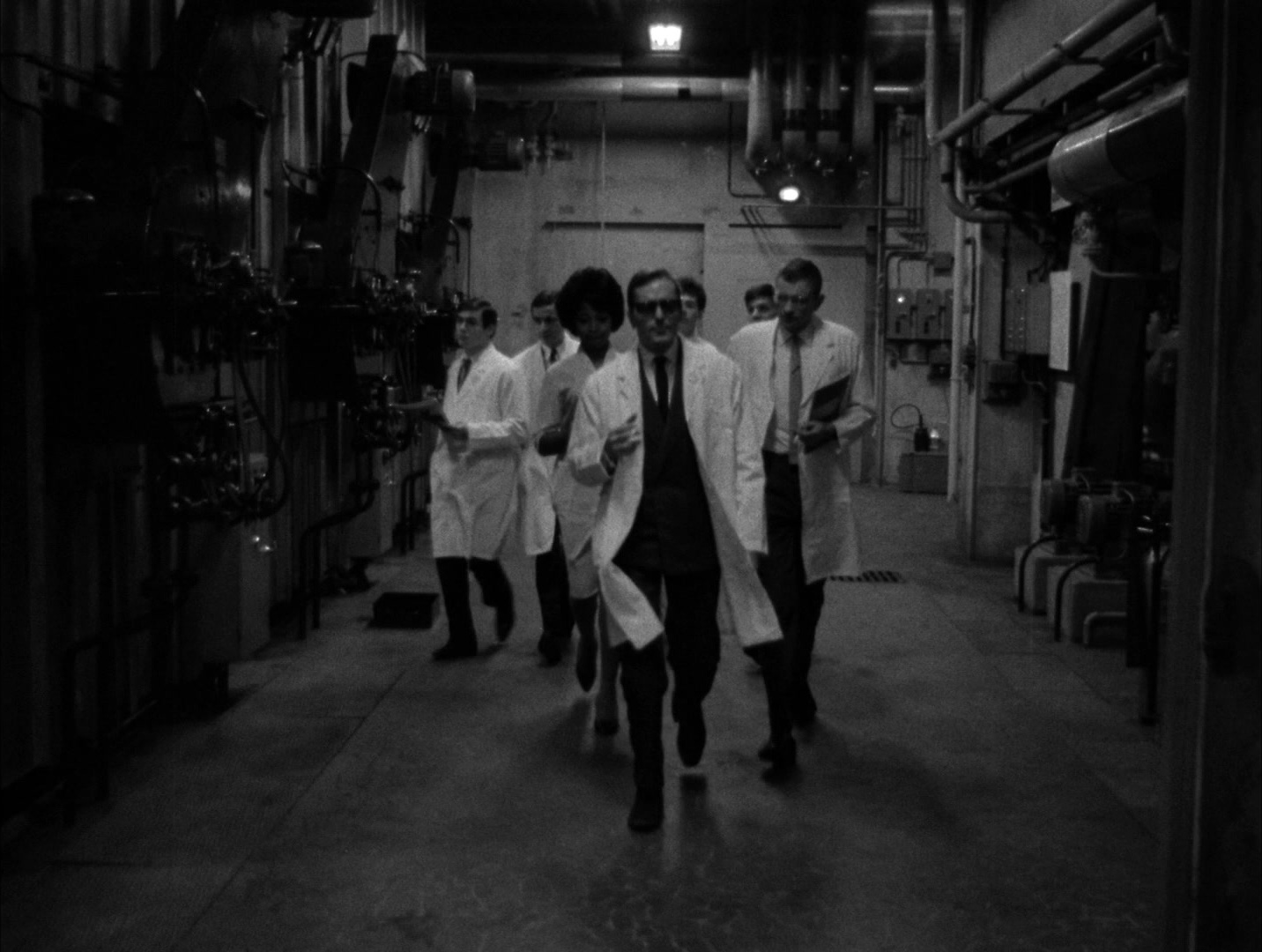 Alphaville: Une étrange aventure de Lemmy Caution (1965), wide, 1.33:1 — film still