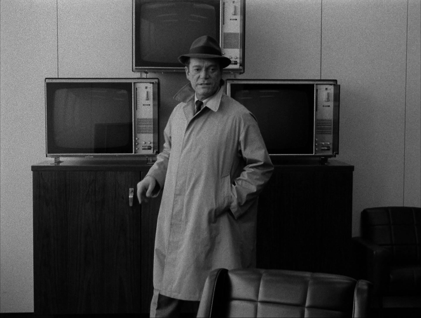 Alphaville: Une étrange aventure de Lemmy Caution (1965), wide, 1.33:1 — film still
