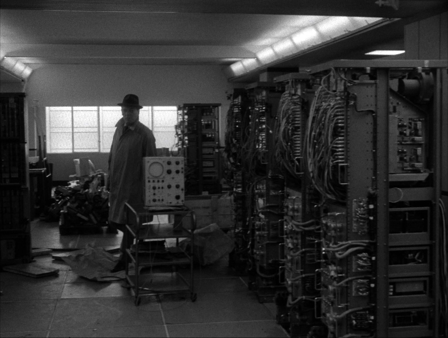 Alphaville: Une étrange aventure de Lemmy Caution (1965), wide, 1.33:1 — film still