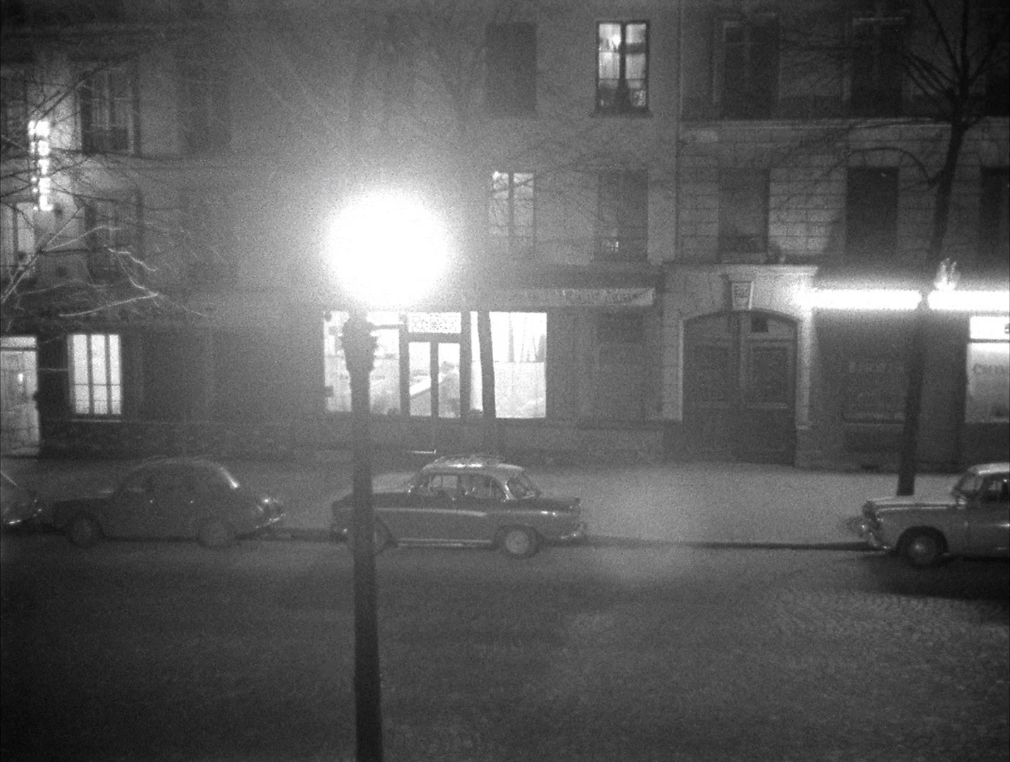 Alphaville: Une étrange aventure de Lemmy Caution (1965), wide, 1.33:1 — film still