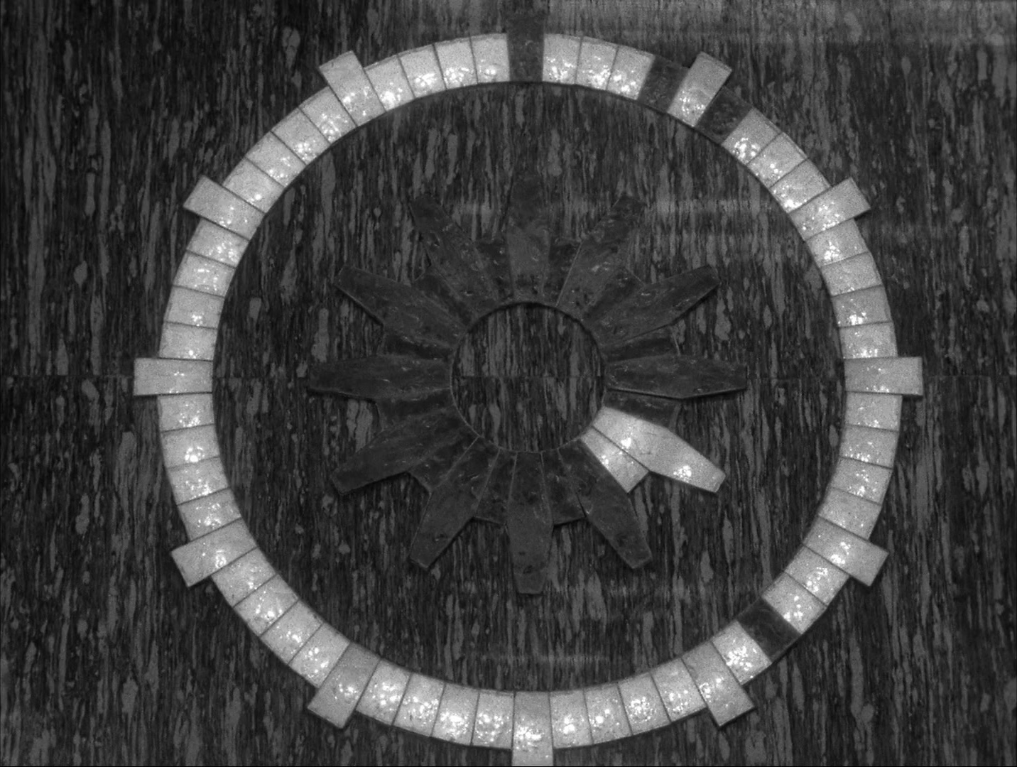Alphaville: Une étrange aventure de Lemmy Caution (1965), wide, 1.33:1 — film still