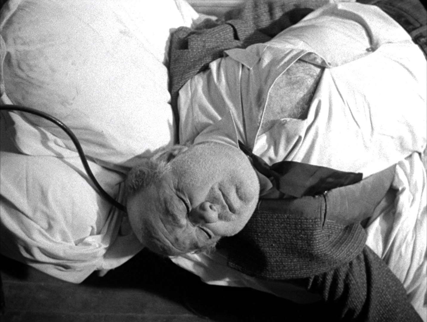 Alphaville: Une étrange aventure de Lemmy Caution (1965), wide, 1.33:1 — film still