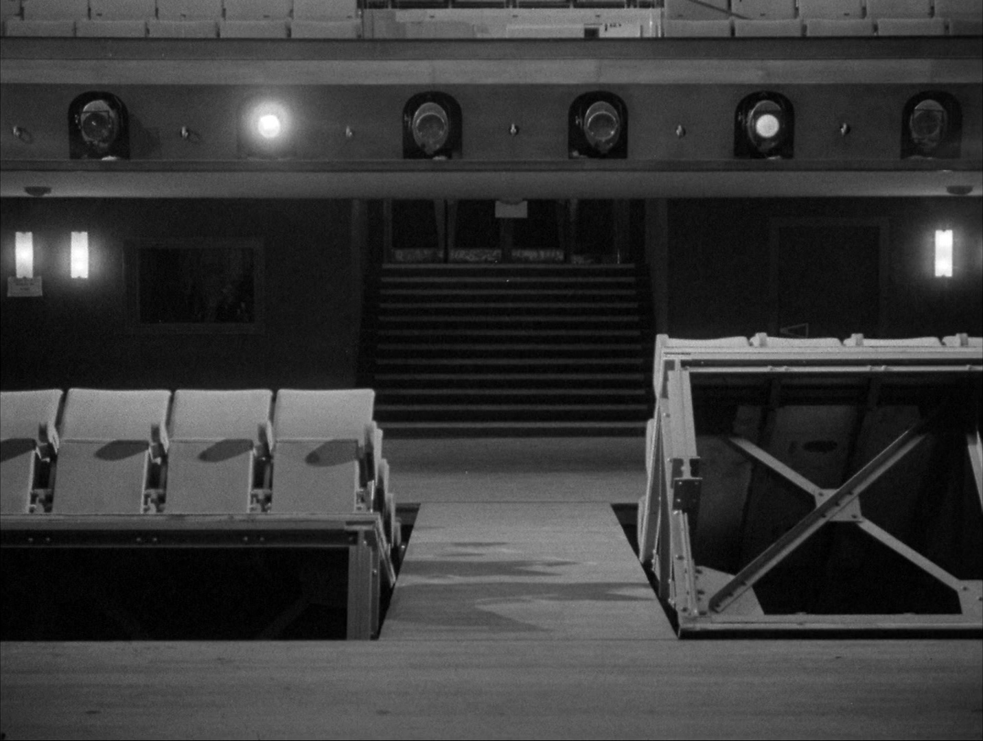 Alphaville: Une étrange aventure de Lemmy Caution (1965), wide, 1.33:1 — film still