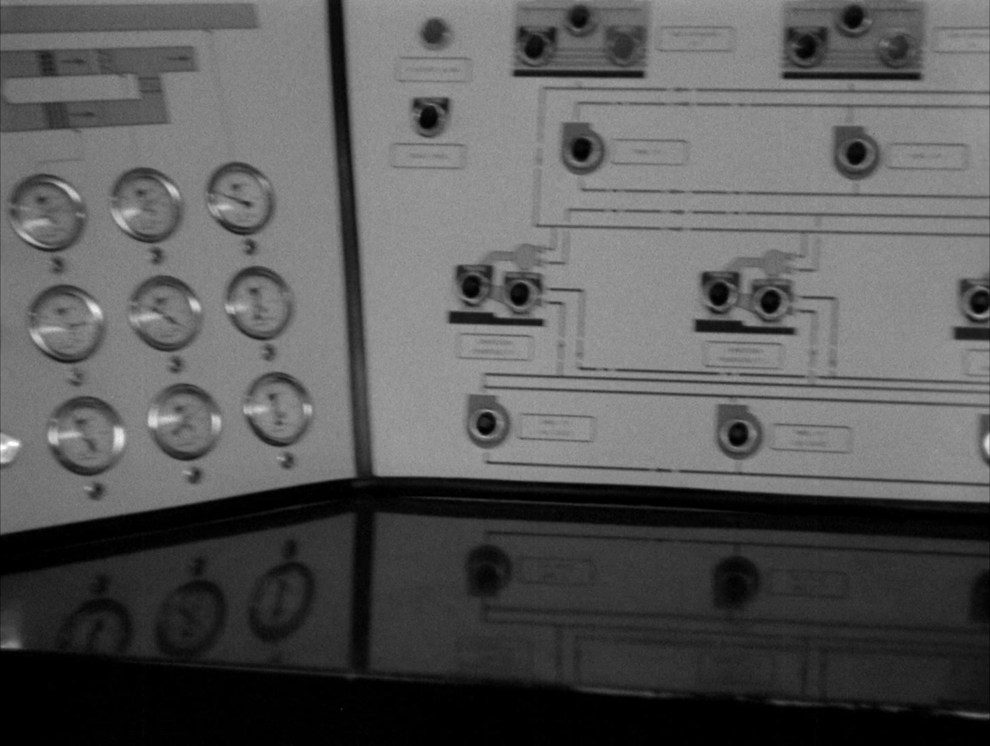 Alphaville: Une étrange aventure de Lemmy Caution (1965), unknown, 1.33:1 — film still