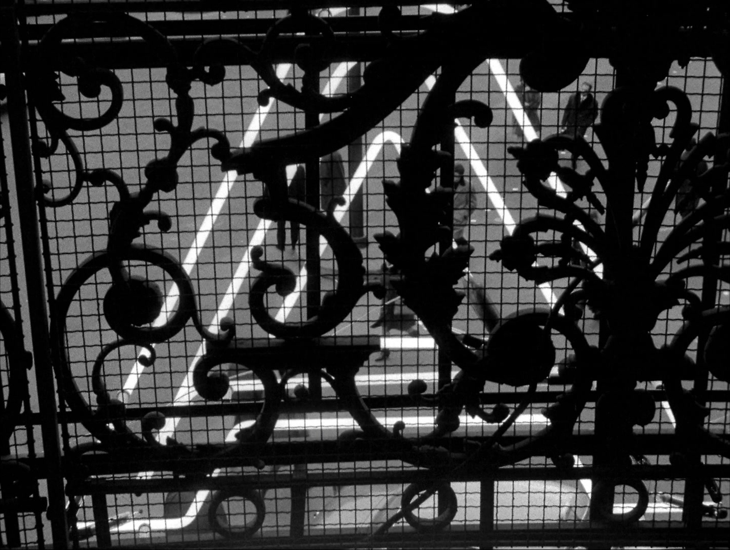 Alphaville: Une étrange aventure de Lemmy Caution (1965), wide, 1.33:1 — film still
