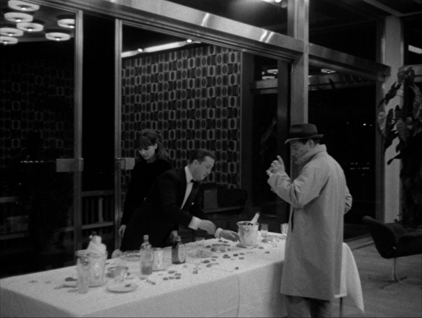 Alphaville: Une étrange aventure de Lemmy Caution (1965), wide, 1.33:1 — film still