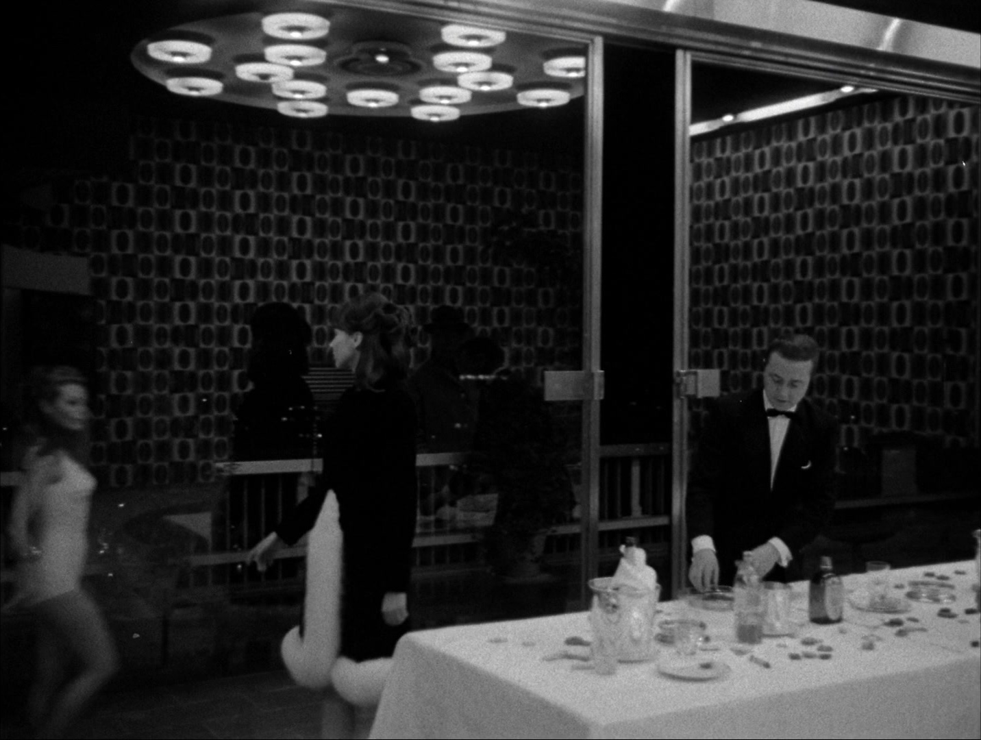 Alphaville: Une étrange aventure de Lemmy Caution (1965), wide, 1.33:1 — film still