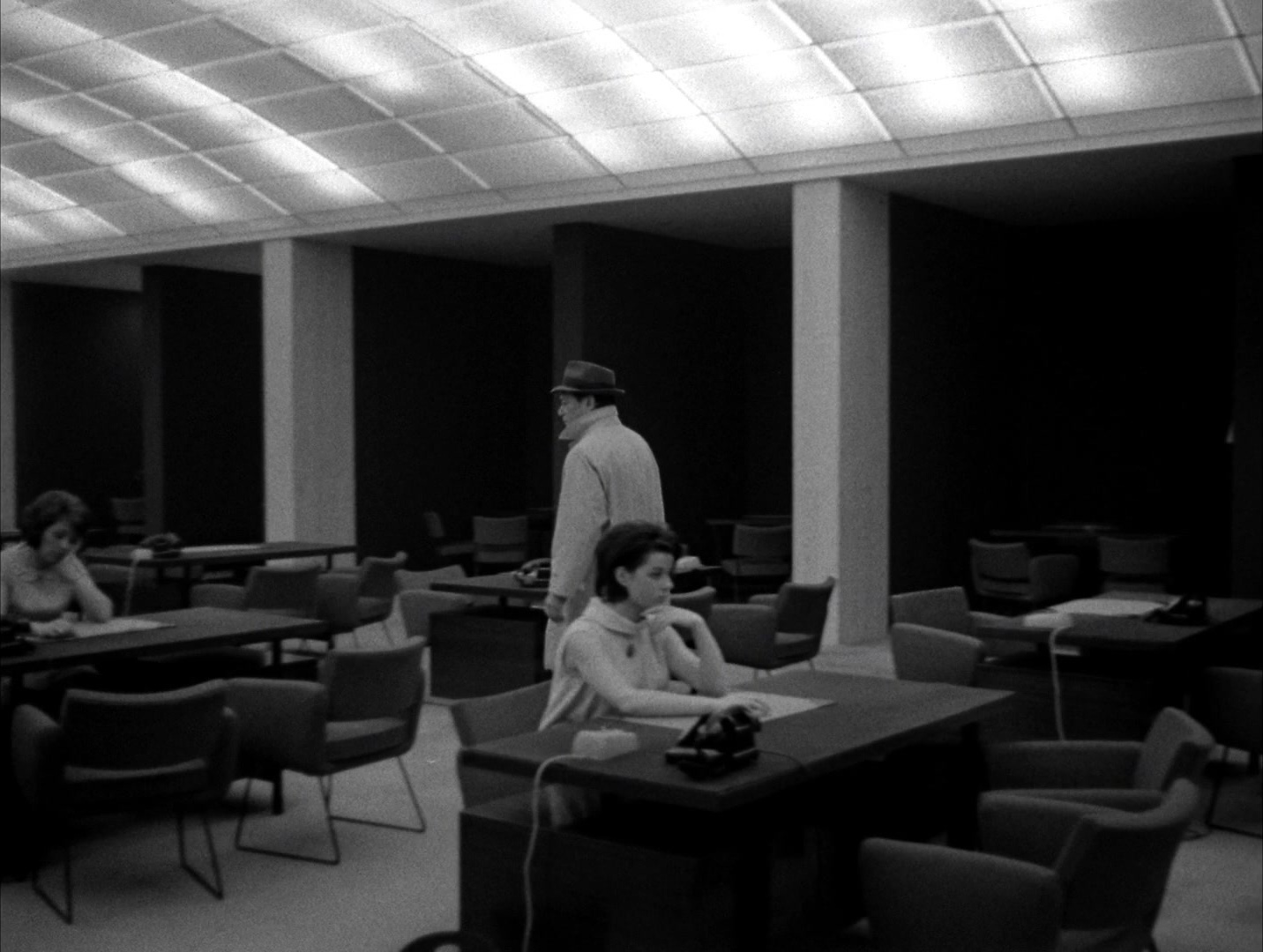 Alphaville: Une étrange aventure de Lemmy Caution (1965), wide, 1.33:1 — film still