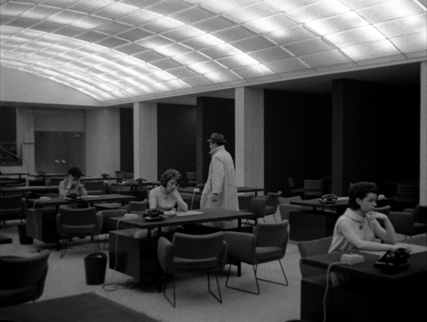 Alphaville: Une étrange aventure de Lemmy Caution (1965), wide, 1.33:1 — film still