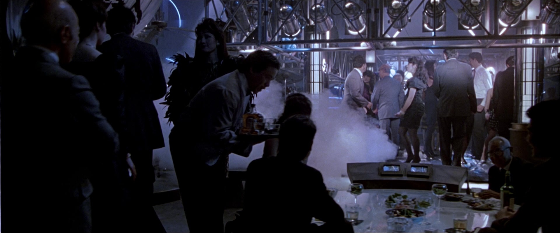 Black Rain (1989), wide, 2.40:1 — film still