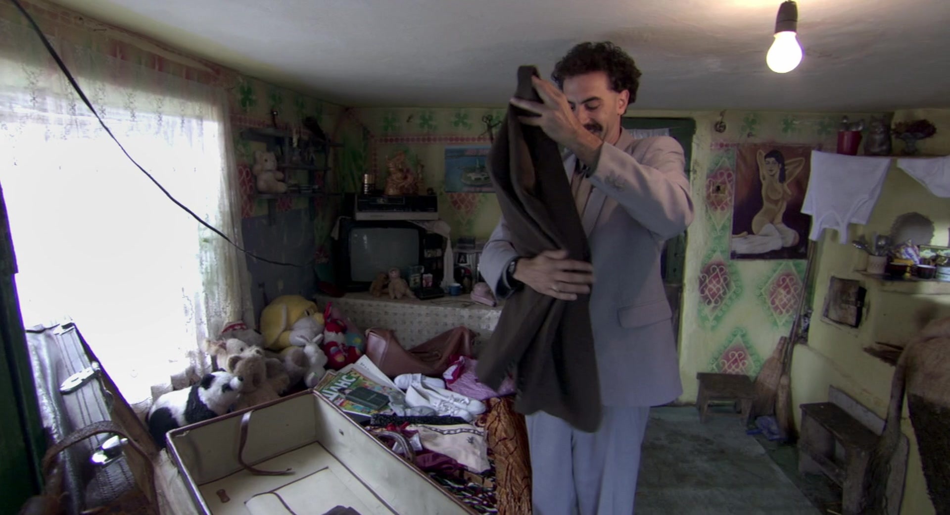 Borat: Cultural Learnings of America for Make Benefit Glorious Nation of Kazakhstan (2006), wide, 1.85:1 — film still