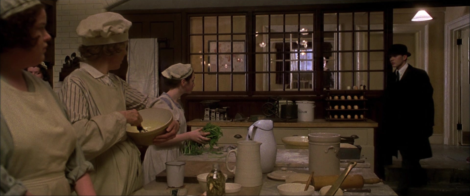 Gosford Park (2001), wide, 2.39:1 — film still