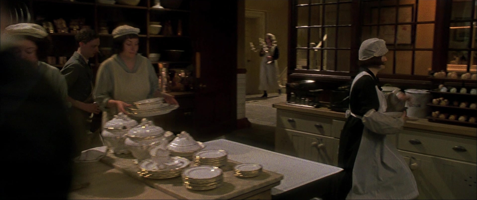 Gosford Park (2001), medium, 2.39:1 — film still