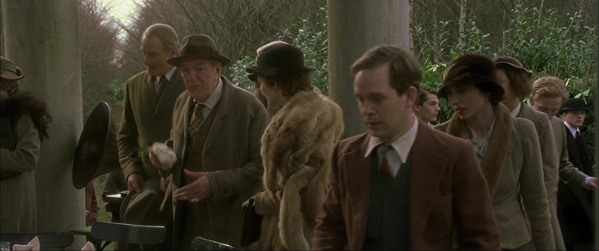 Gosford Park (2001), wide, 2.39:1 — film still