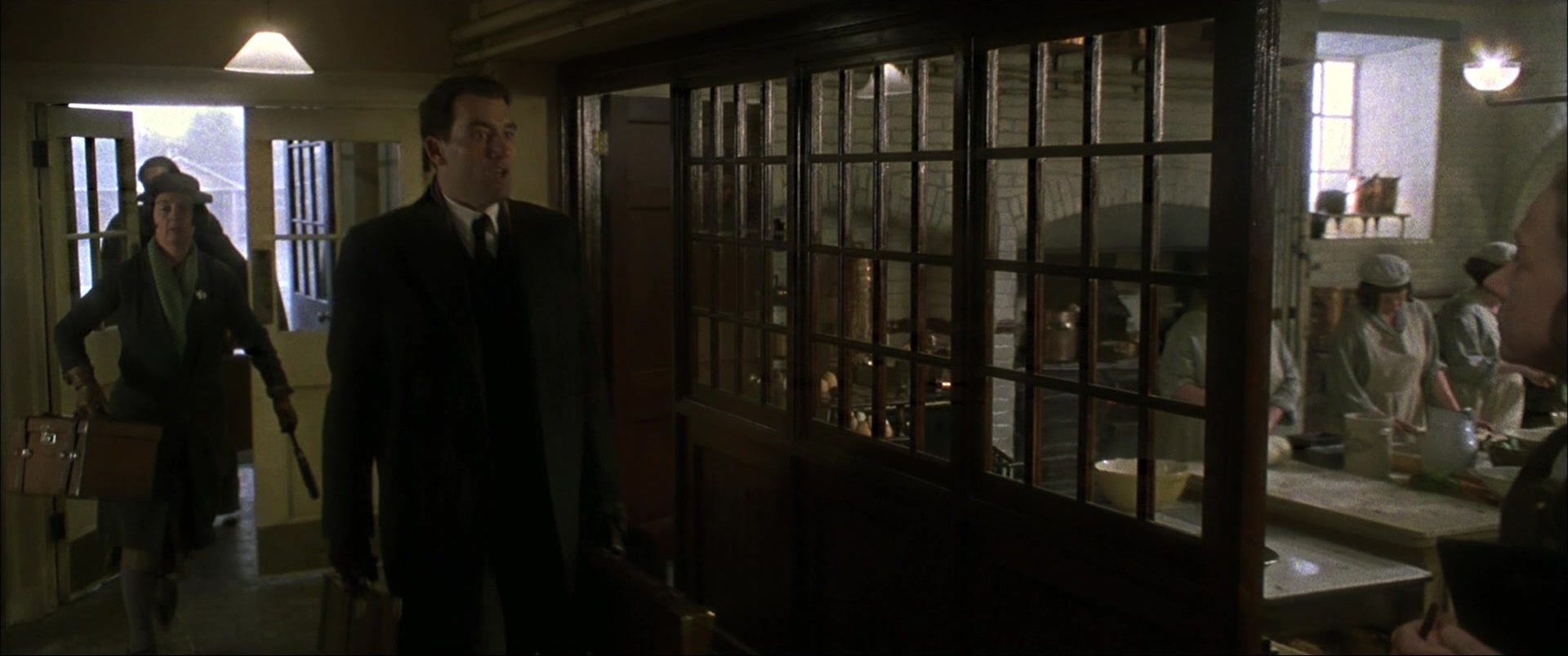 Gosford Park (2001), wide, 2.39:1 — film still