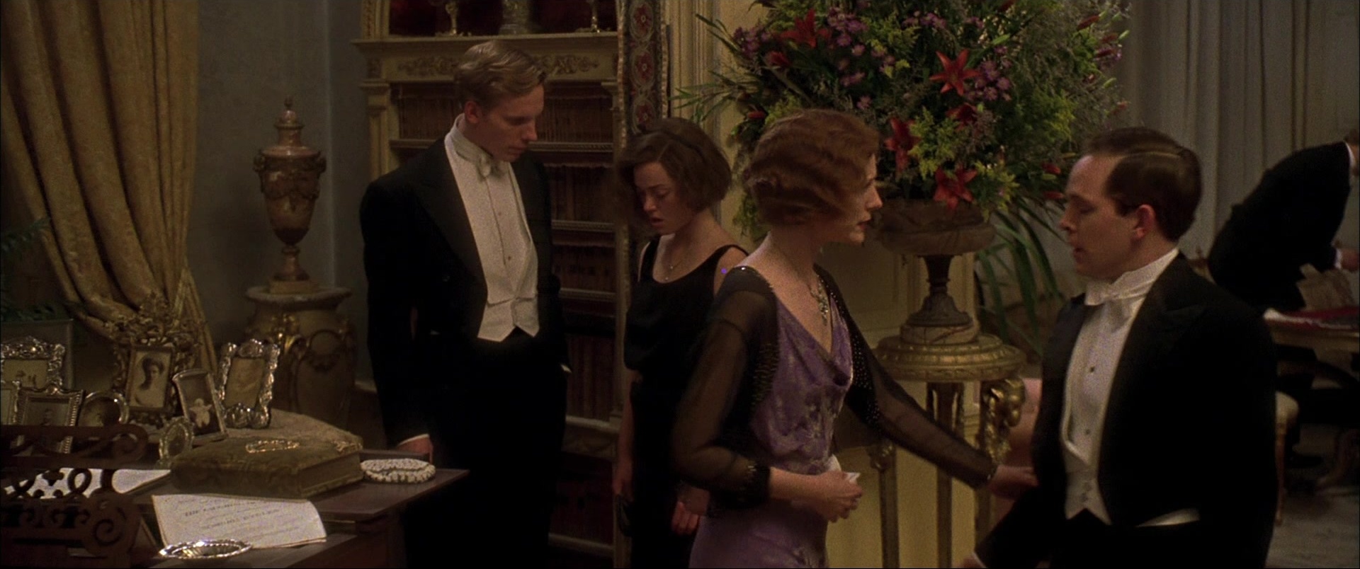 Gosford Park (2001), wide, 2.39:1 — film still