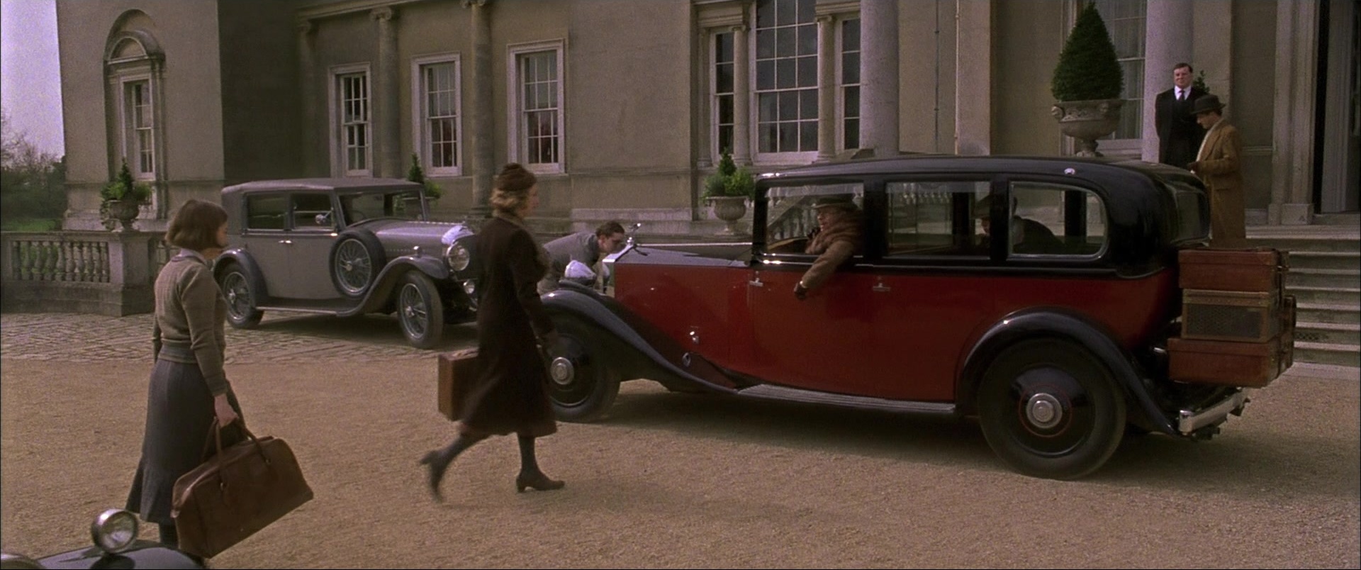 Gosford Park (2001), wide, 2.39:1 — film still