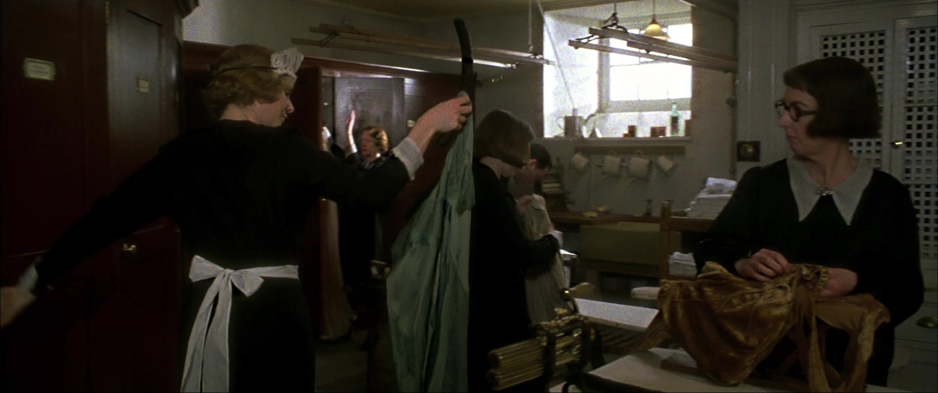 Gosford Park (2001), wide, 2.39:1 — film still