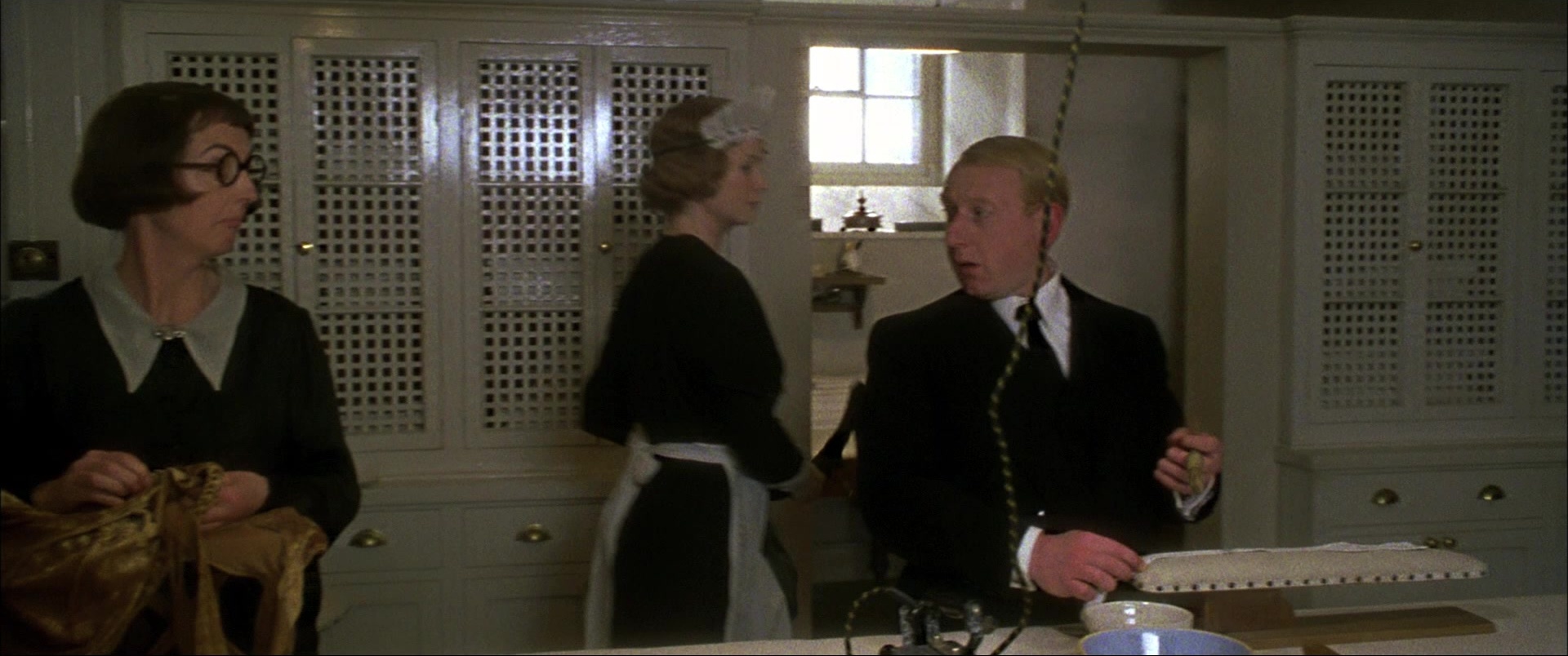 Gosford Park (2001), wide, 2.39:1 — film still