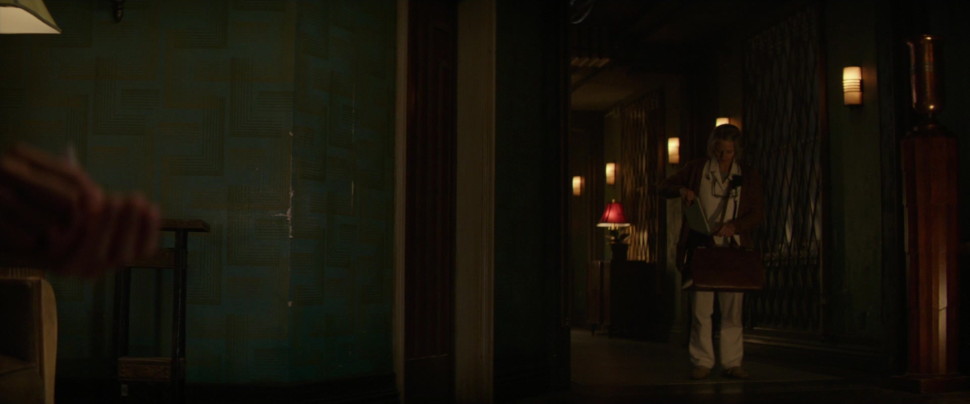 Hotel Artemis (2018), wide, 2.40:1 — film still