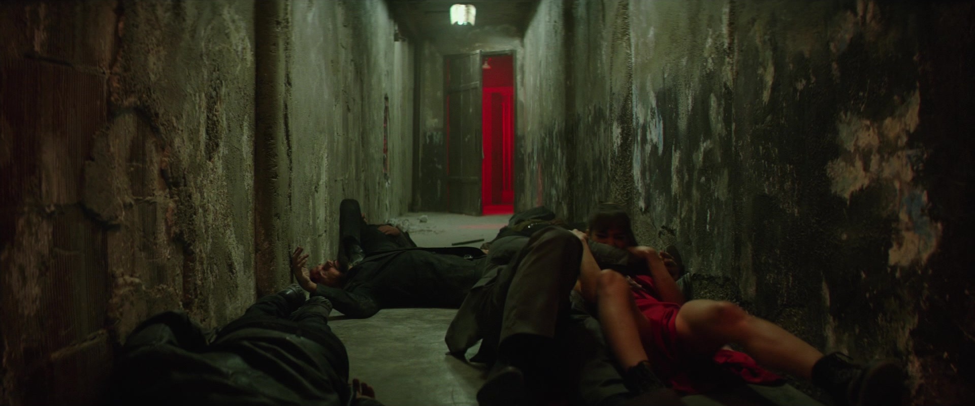 Hotel Artemis (2018), wide, 2.40:1 — film still